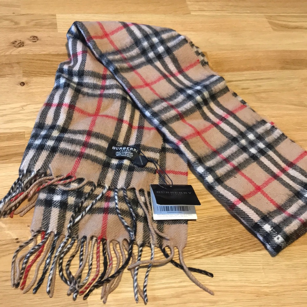 Burberry cashmere scarf